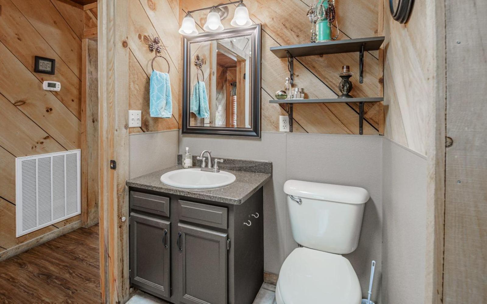 Wooded Bliss Hot Tub Single Level Cabin With No Steps Rocking Chairs And Wooded Views Pigeon Forge Luaran gambar